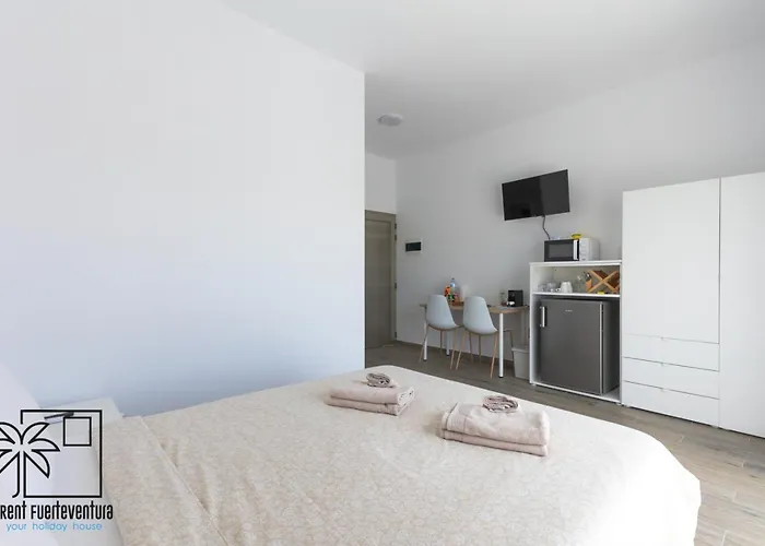 Lola Lajares Irent Fuerteventura ラ・オリーバ