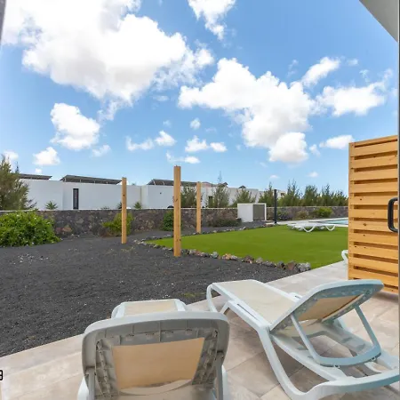 Lola Lajares Irent Fuerteventura * 라 올리바