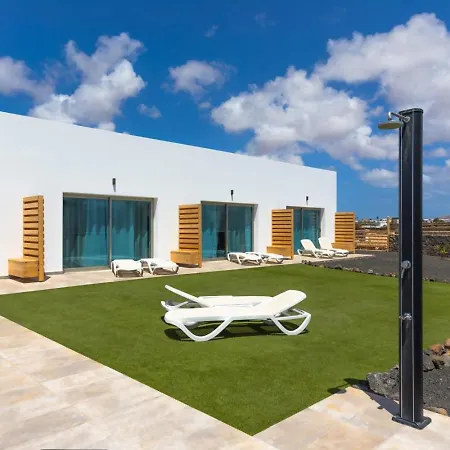 Lola Lajares By Irent Fuerteventura *